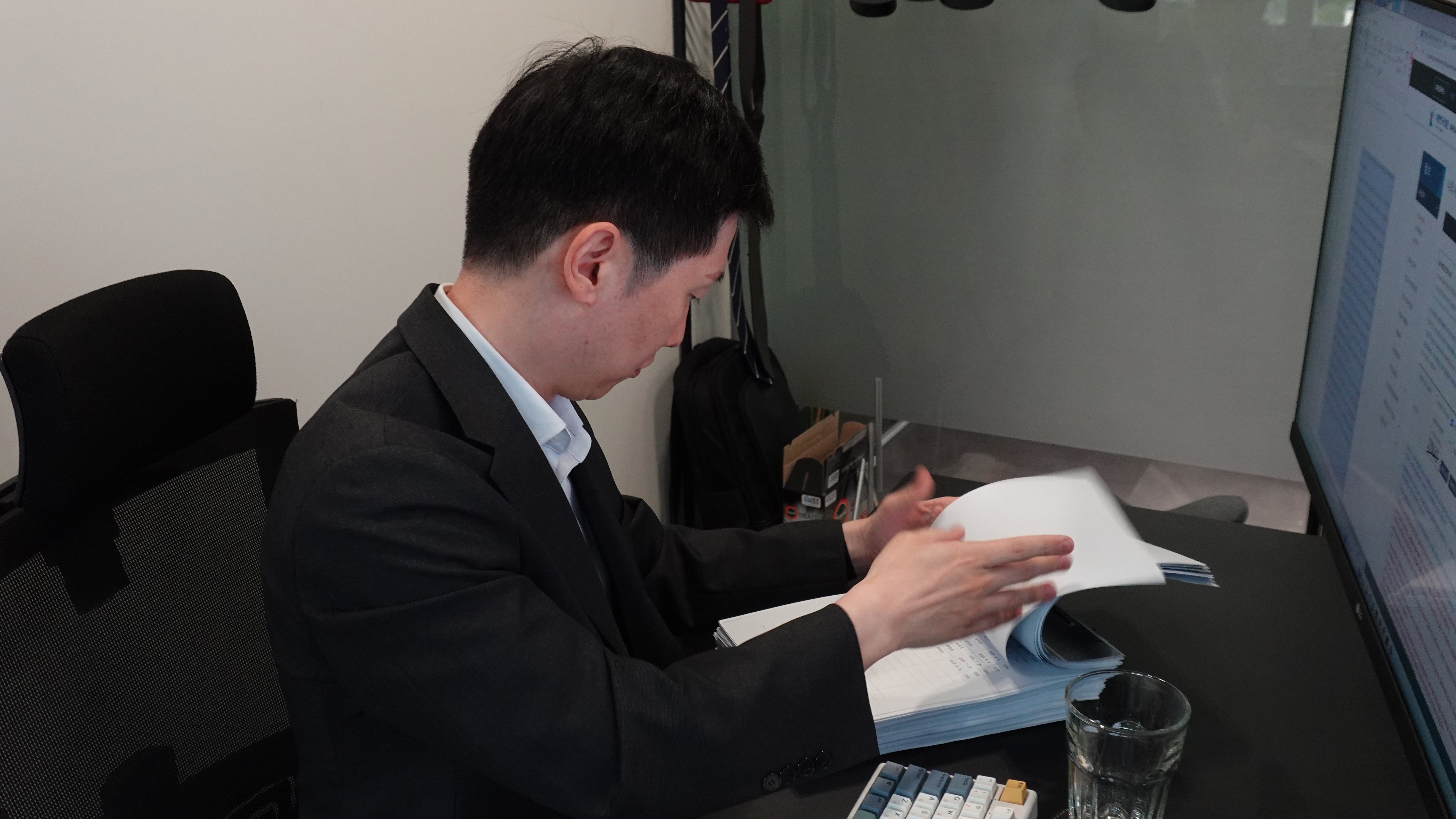 멱살폭행죄 맞고소부터 하면 오히려 불리할 수 있습니다